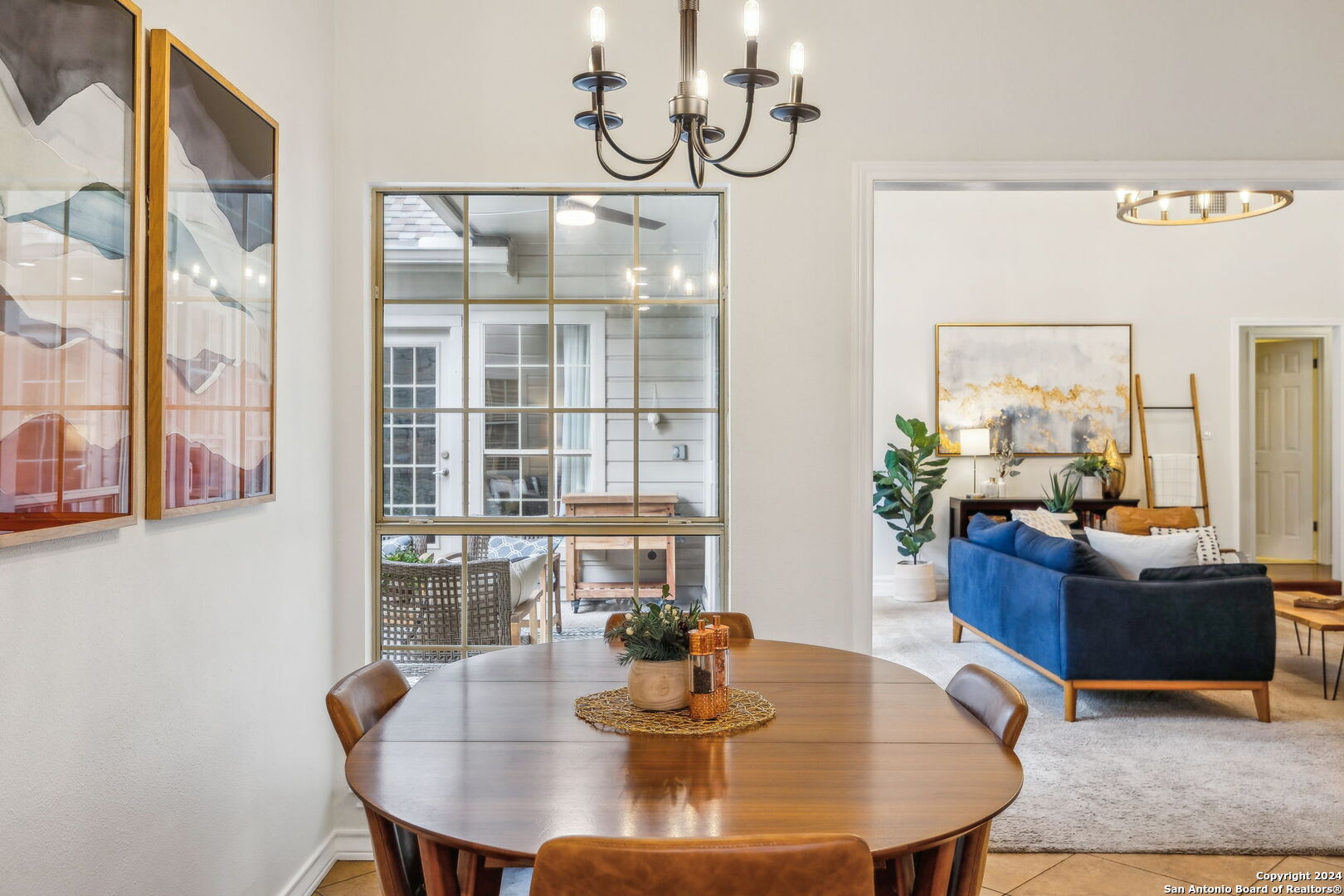 3042 Orchard Hill