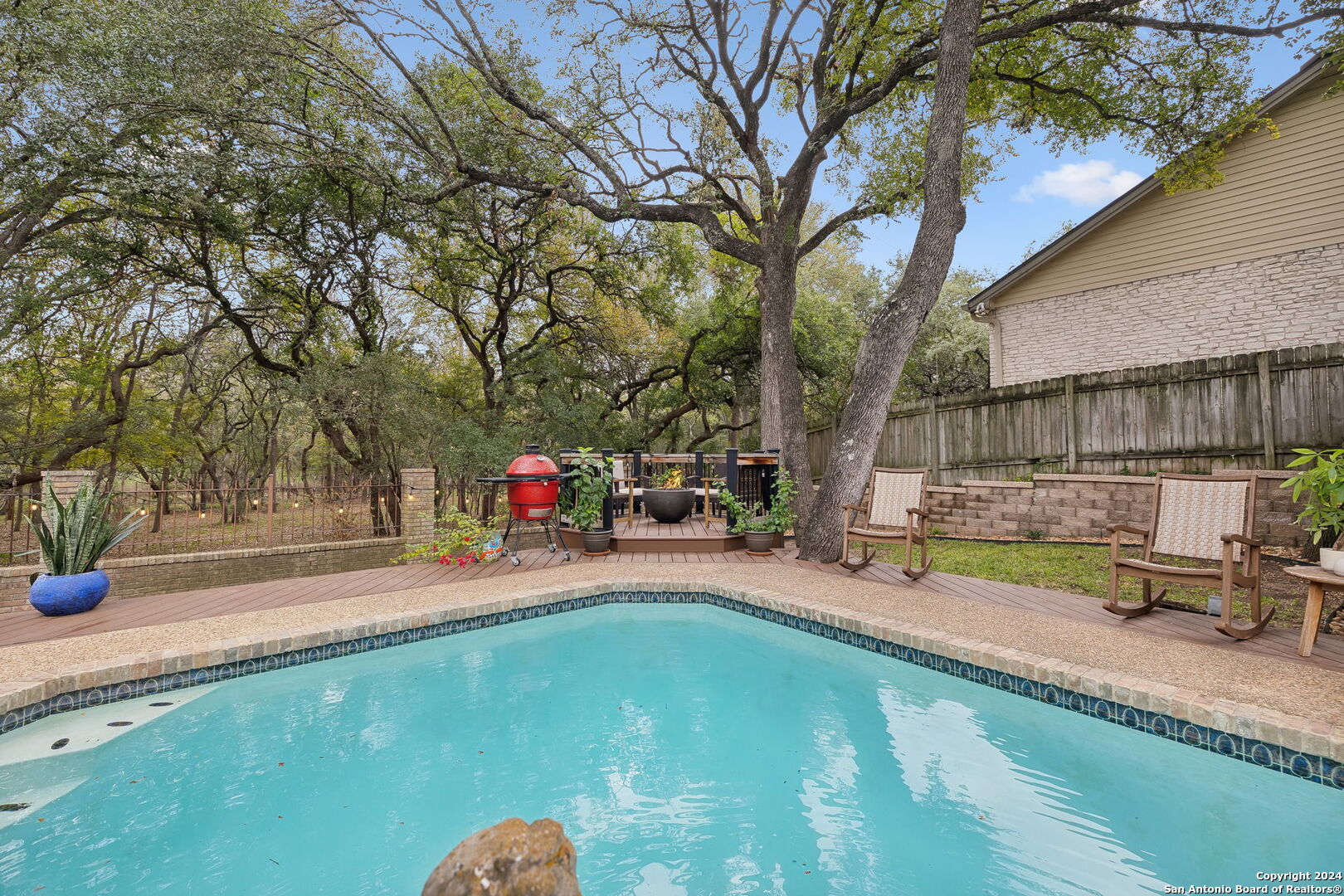 3042 Orchard Hill