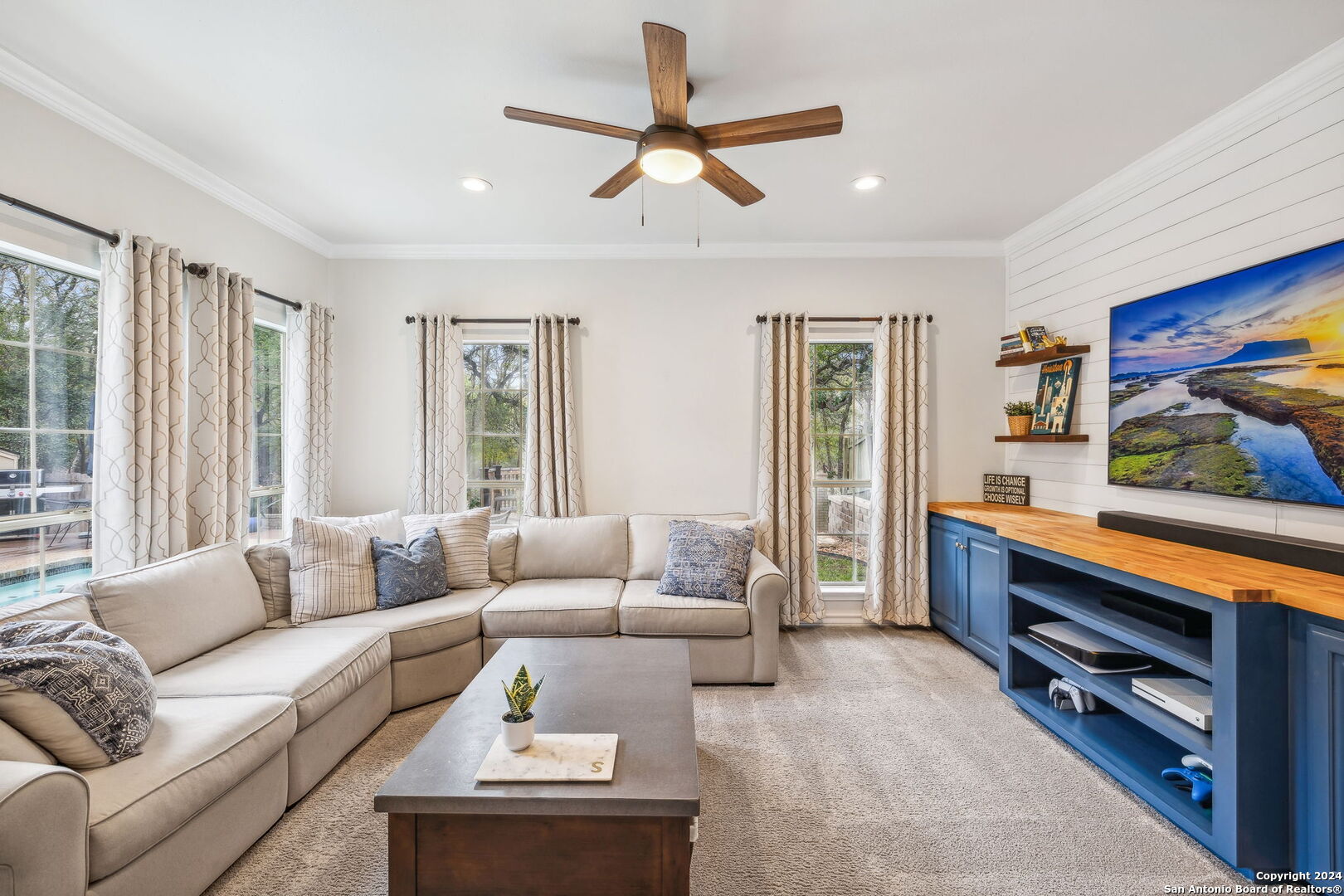 3042 Orchard Hill