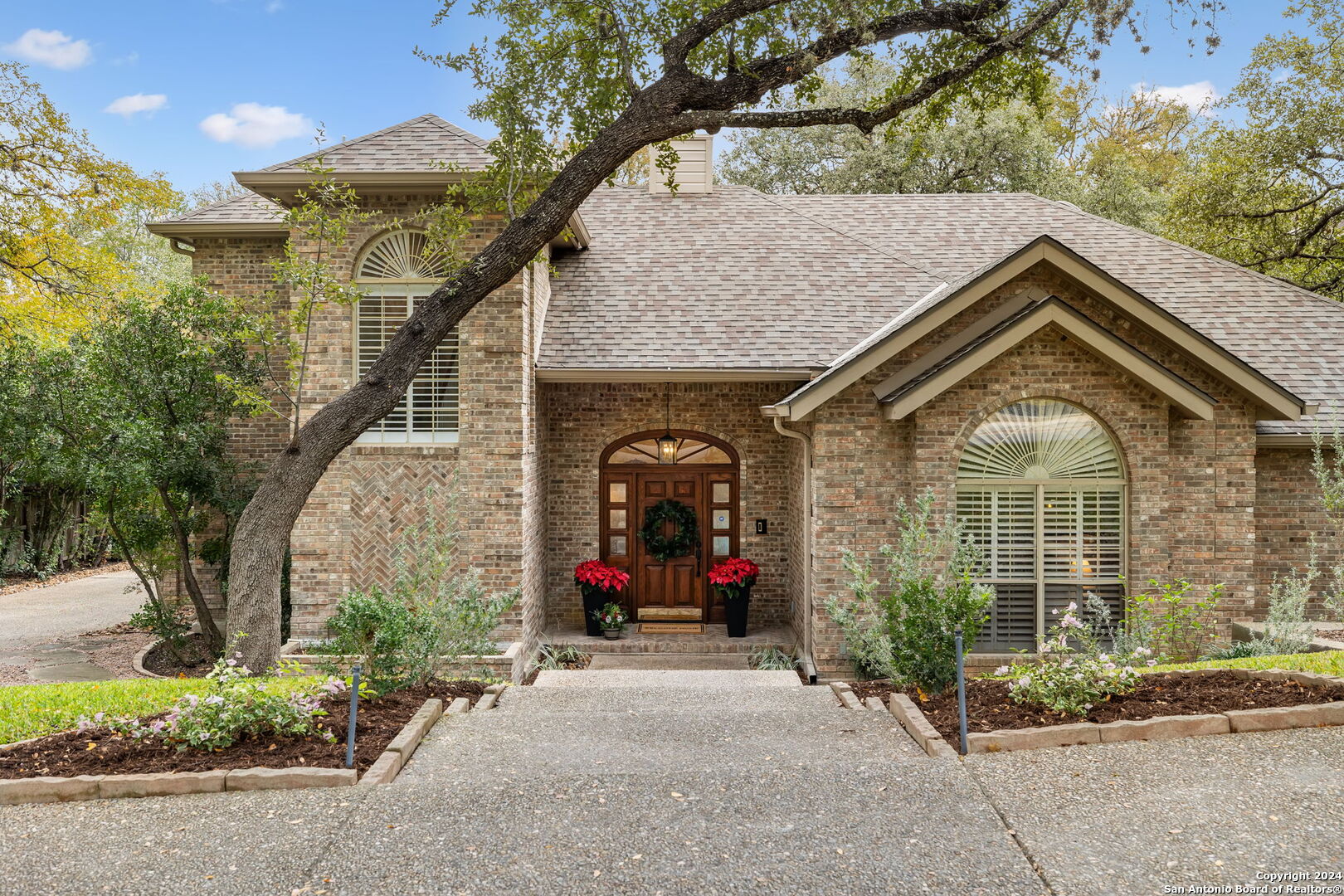 3042 Orchard Hill