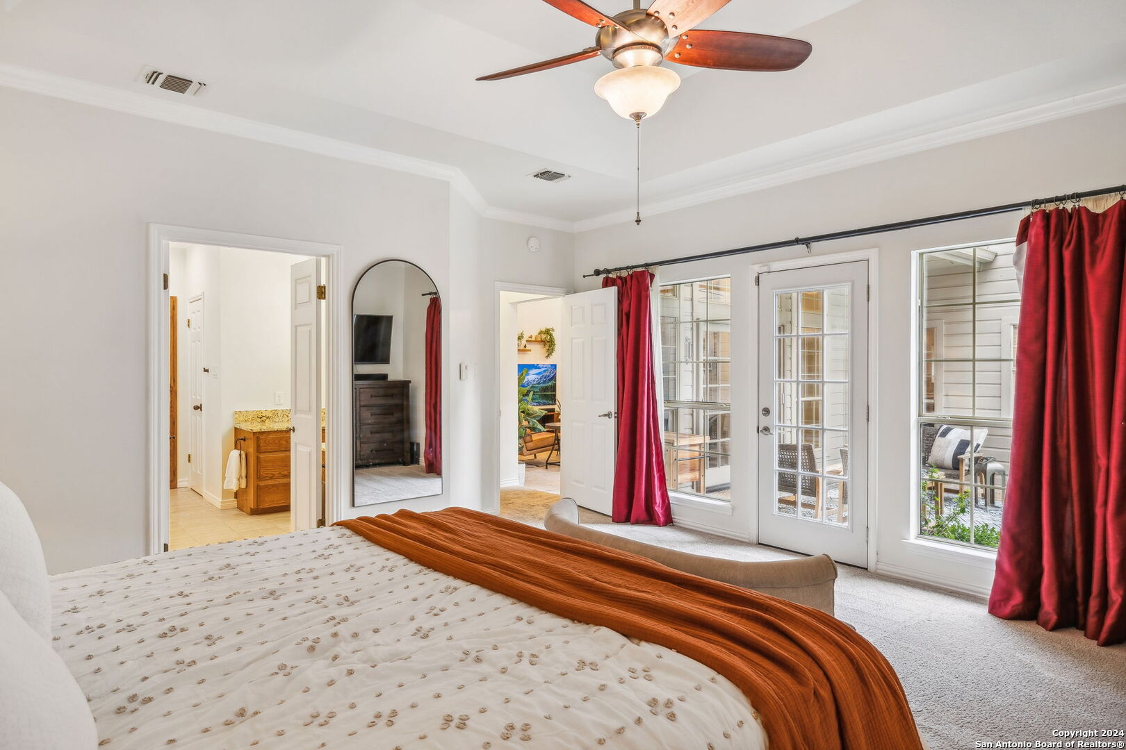 3042 Orchard Hill