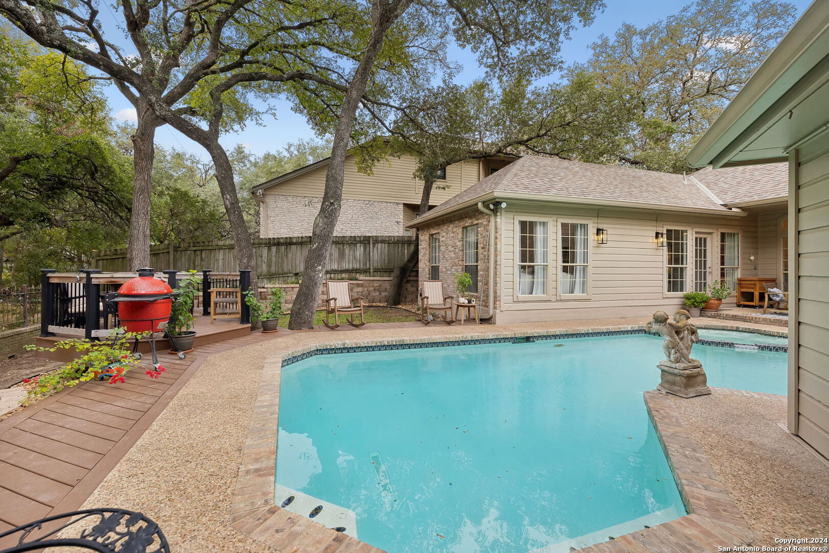 3042 Orchard Hill