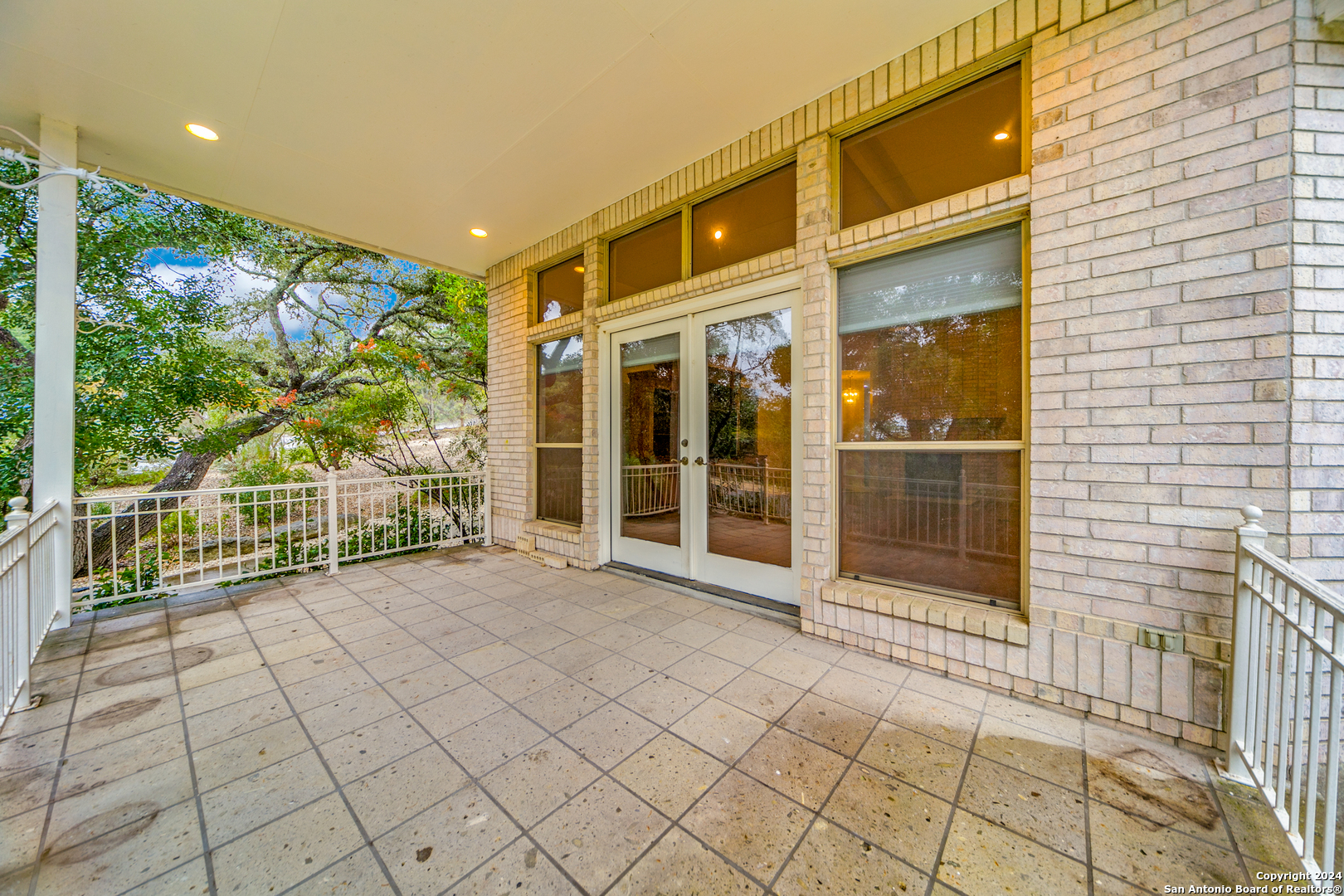 29306 GRAND COTEAU DR