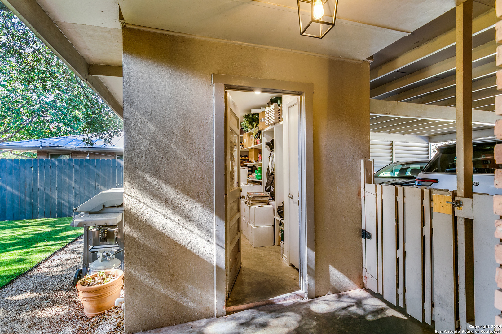 226 TOPHILL RD