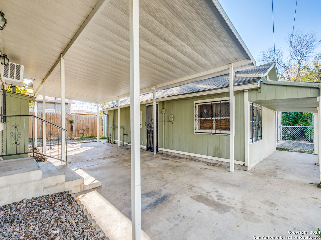 1922 SAN LUIS ST