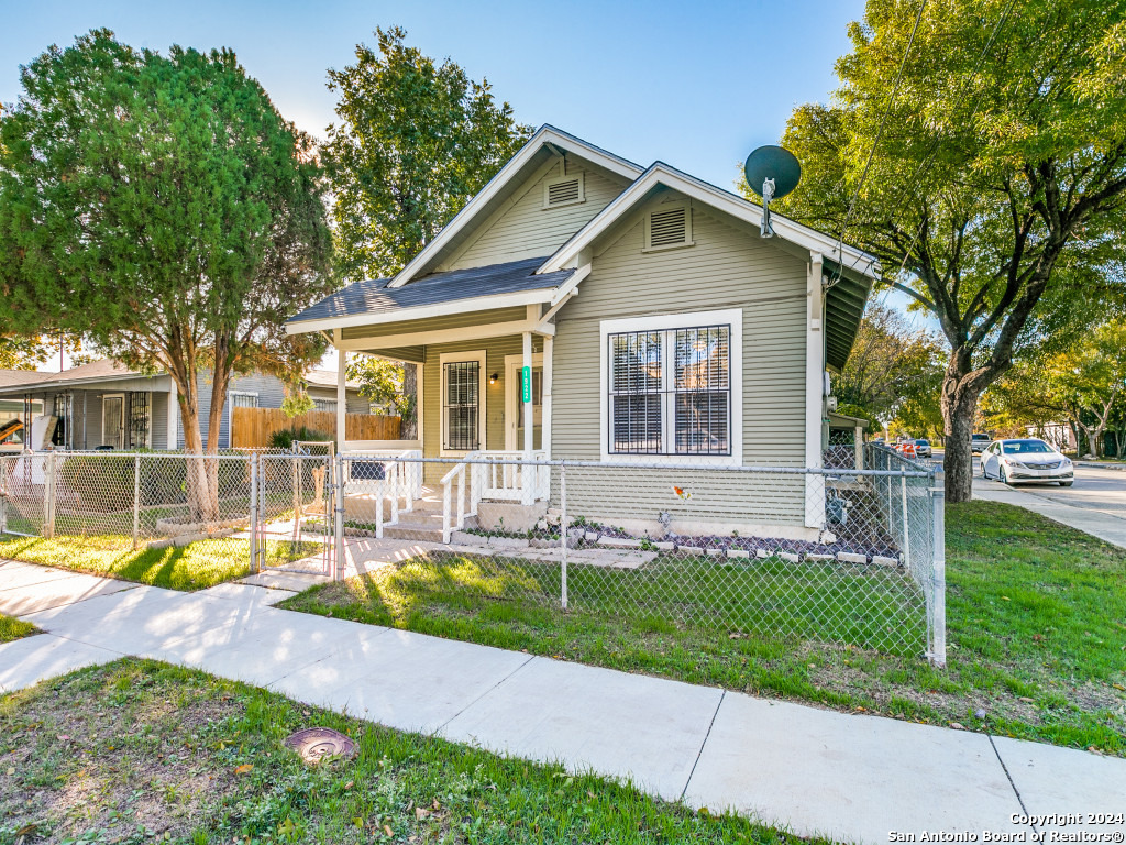 1922 SAN LUIS ST