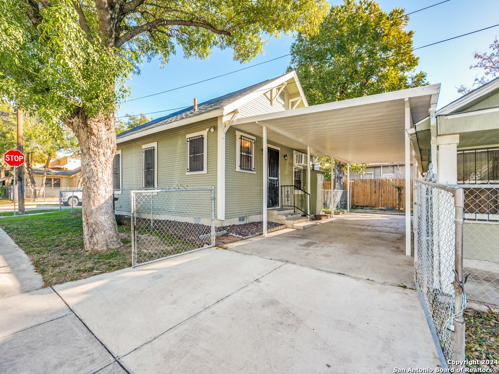 1922 SAN LUIS ST