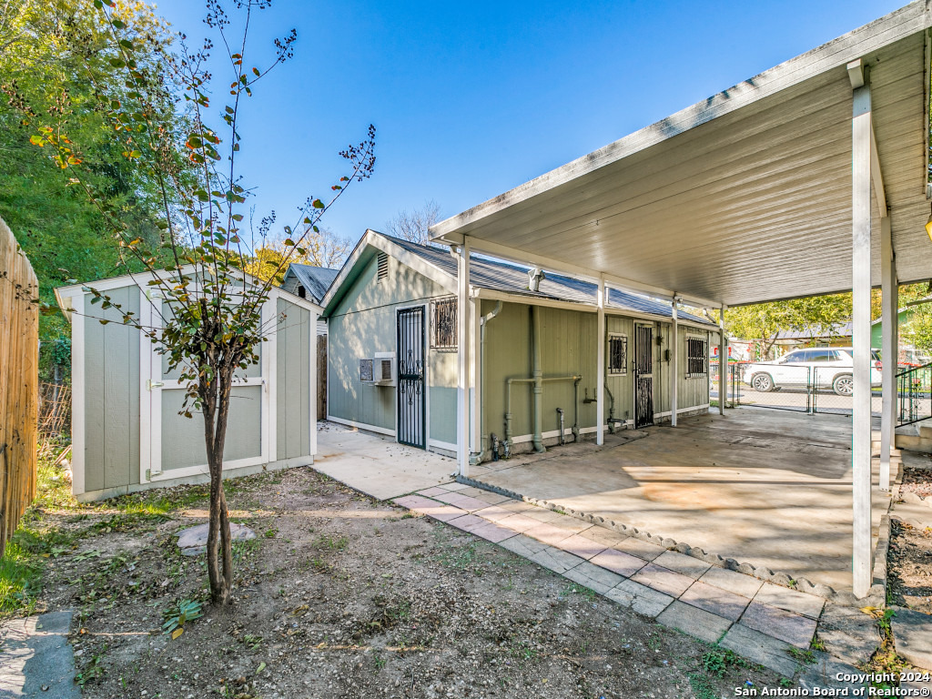 1922 SAN LUIS ST