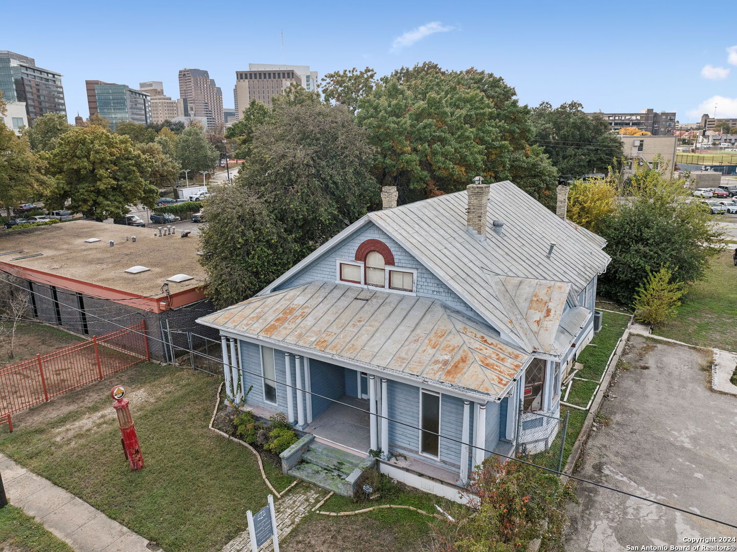 217 ARDEN GROVE ST