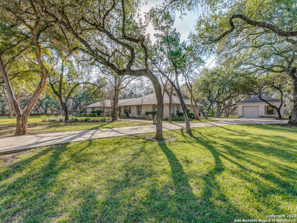 108 PIN OAK FOREST ST