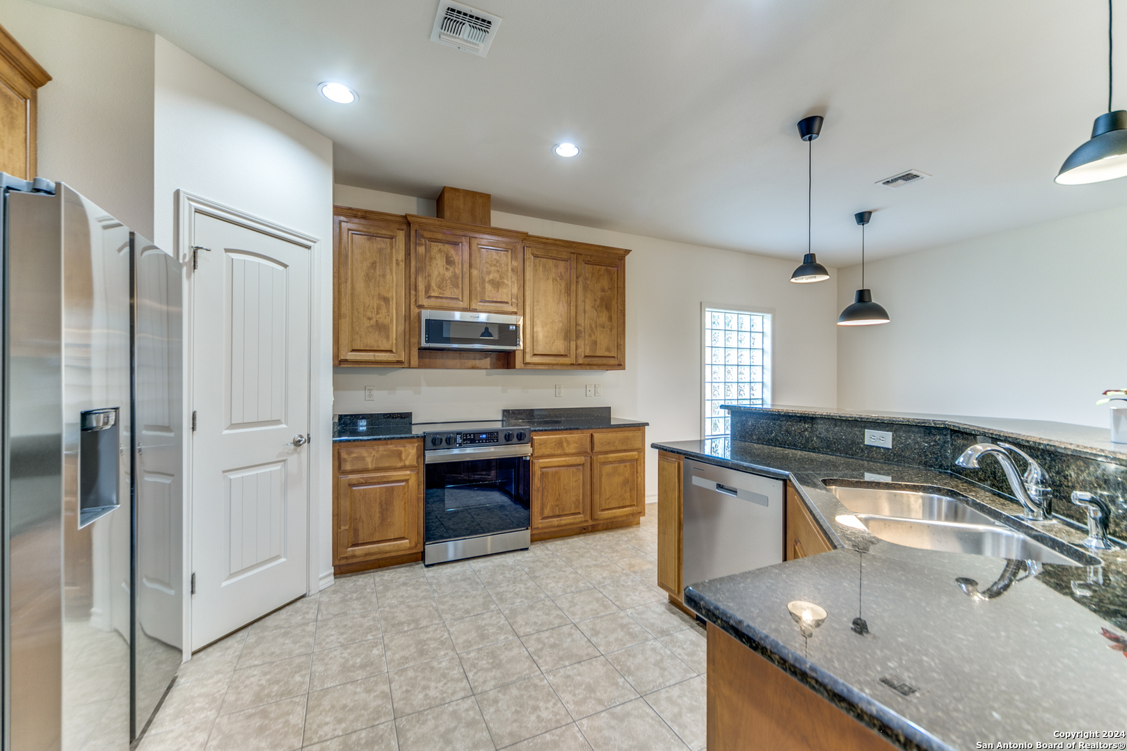 1718 Cherrywood Dr.