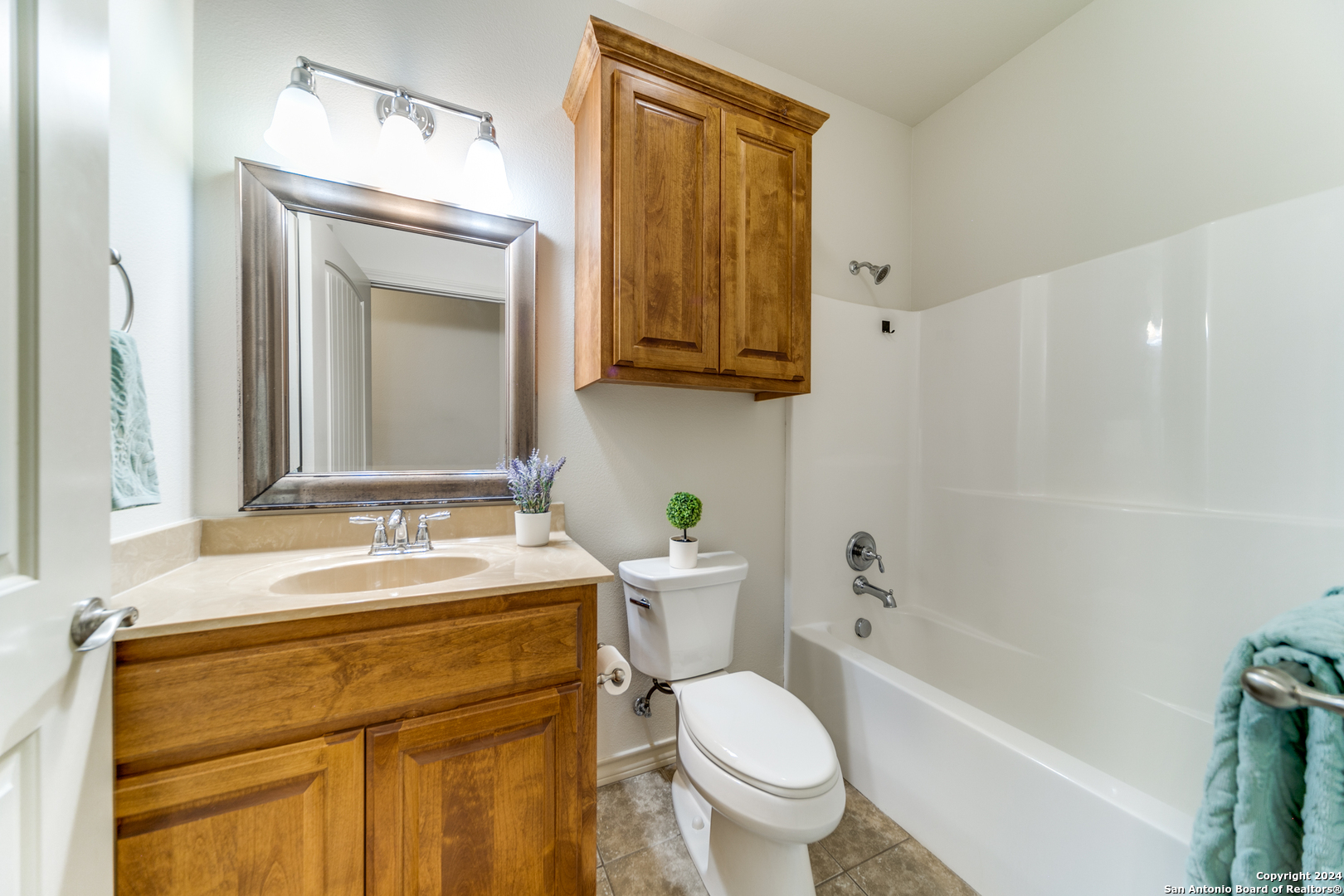 1718 Cherrywood Dr.