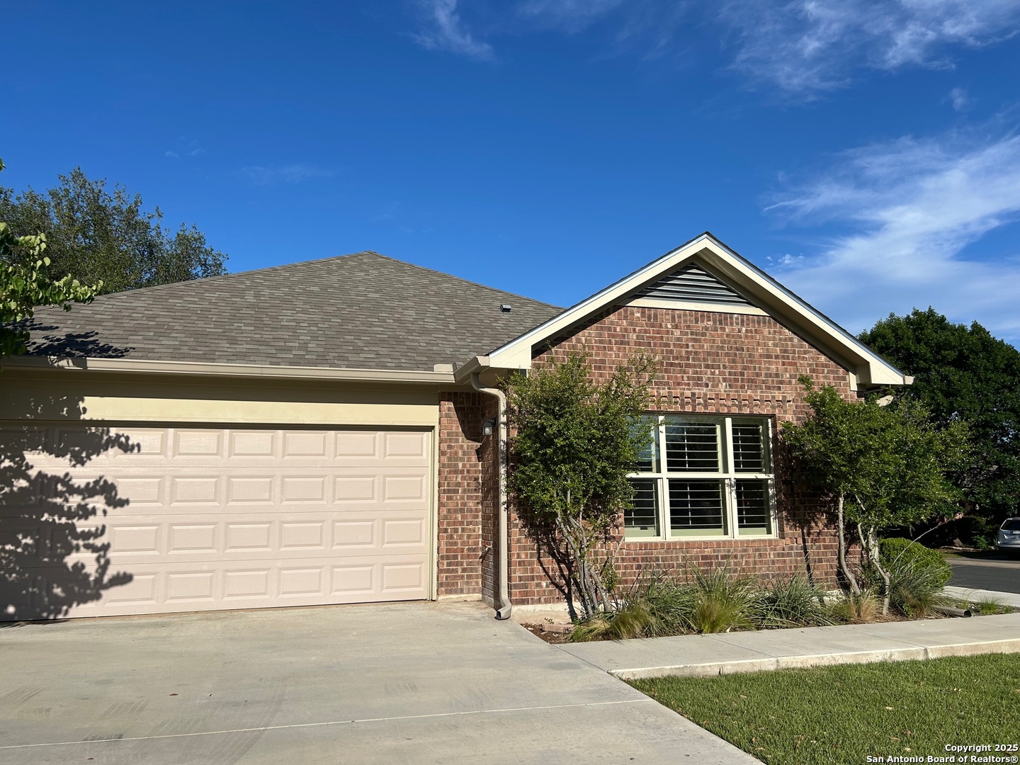 1718 Cherrywood Dr.