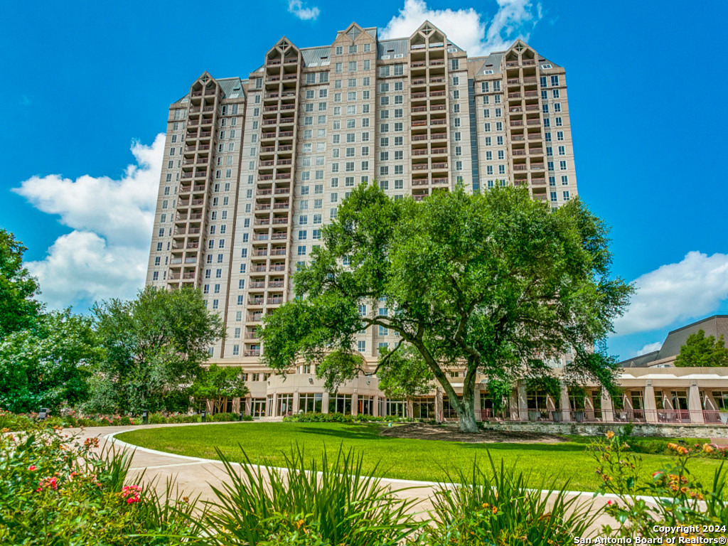 1 TOWERS PARK LN 301