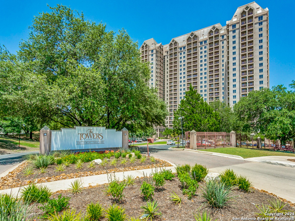 1 TOWERS PARK LN 301