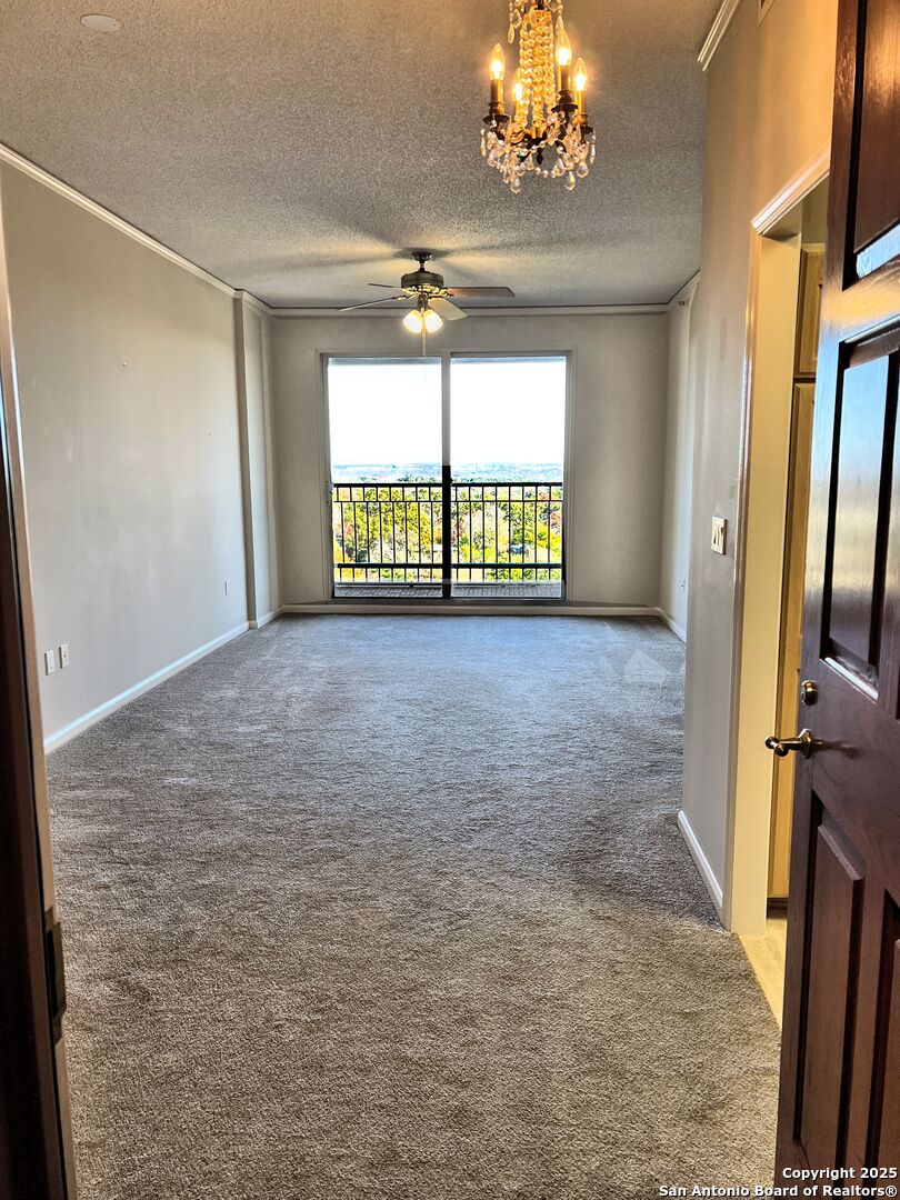 1 TOWERS PARK LN 901