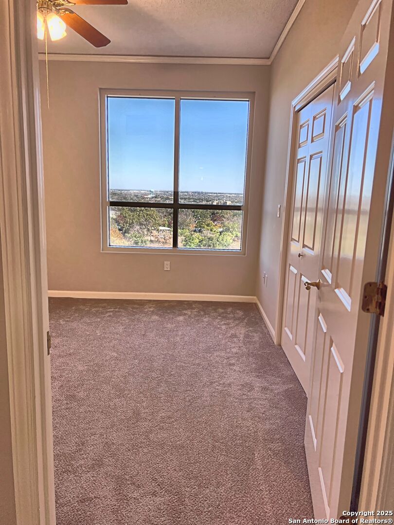1 TOWERS PARK LN 901