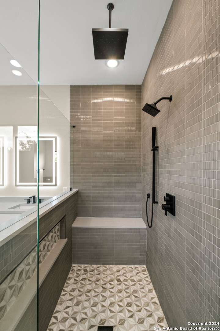 330 Preston Trail