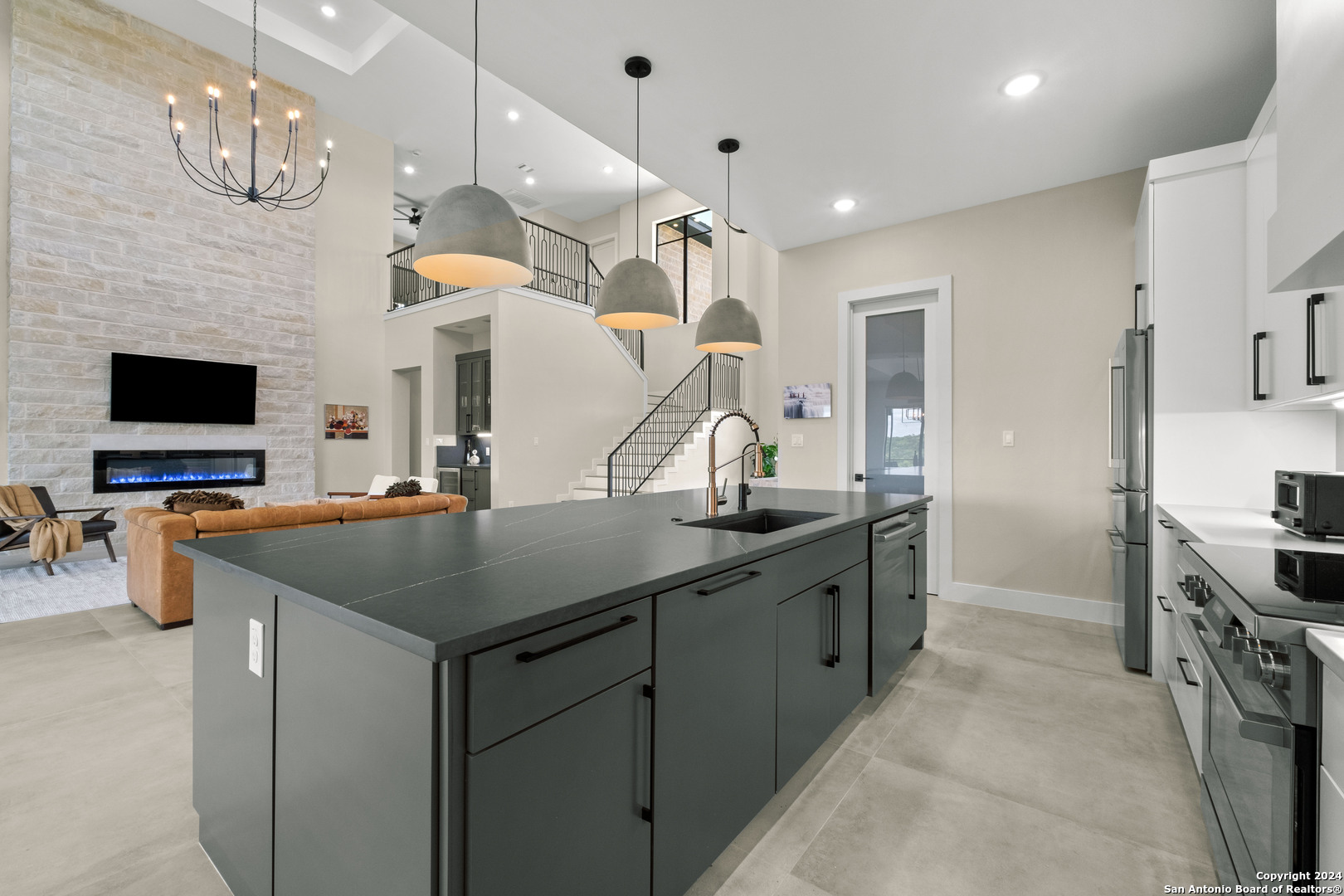 330 Preston Trail