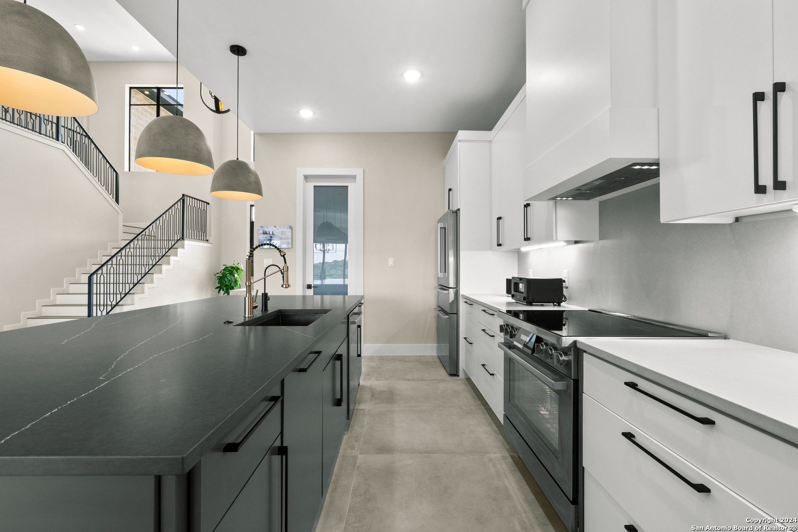 330 Preston Trail