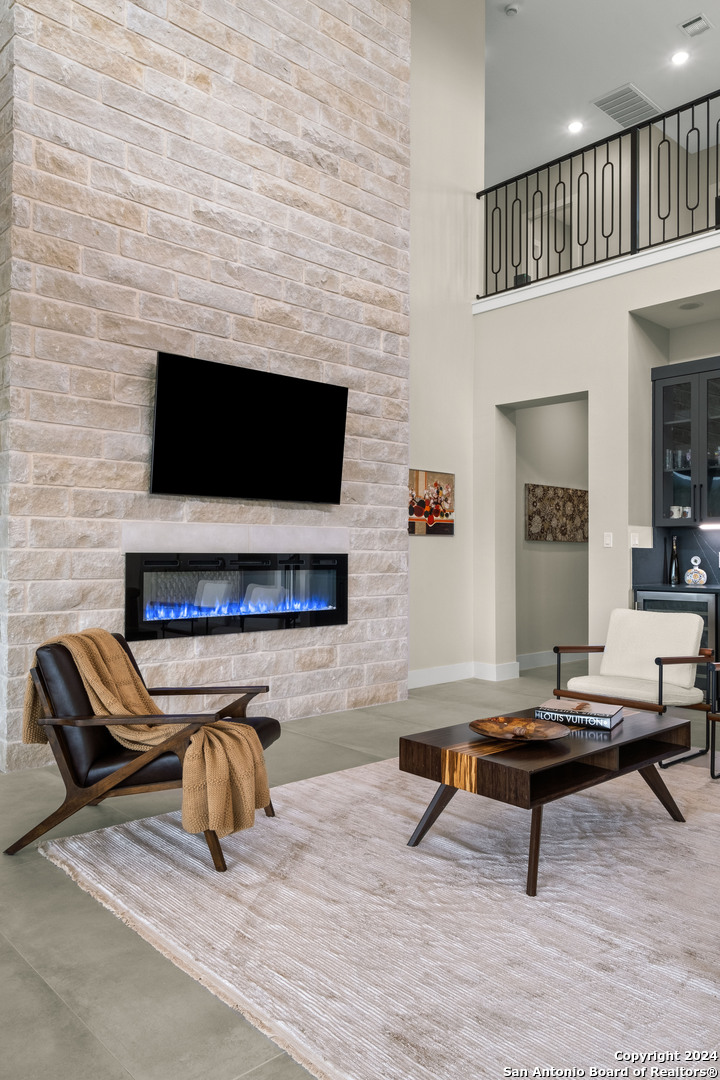 330 Preston Trail