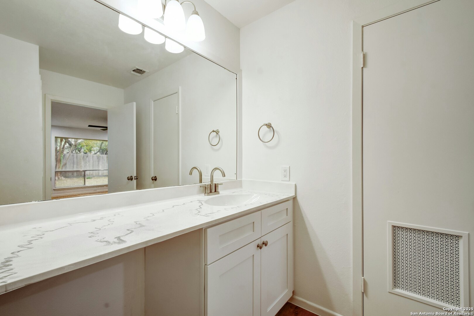12611 chateau forest