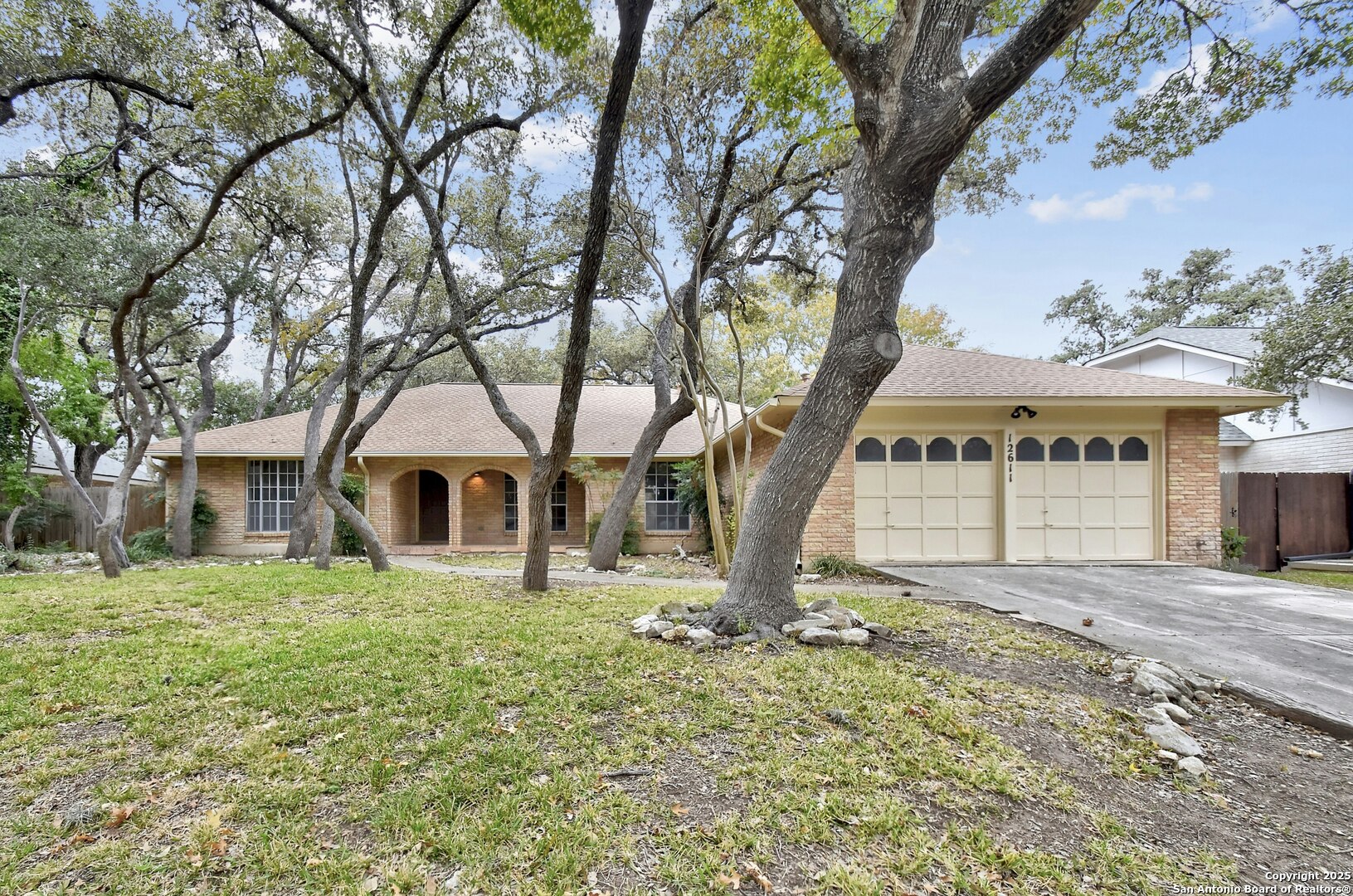 12611 chateau forest