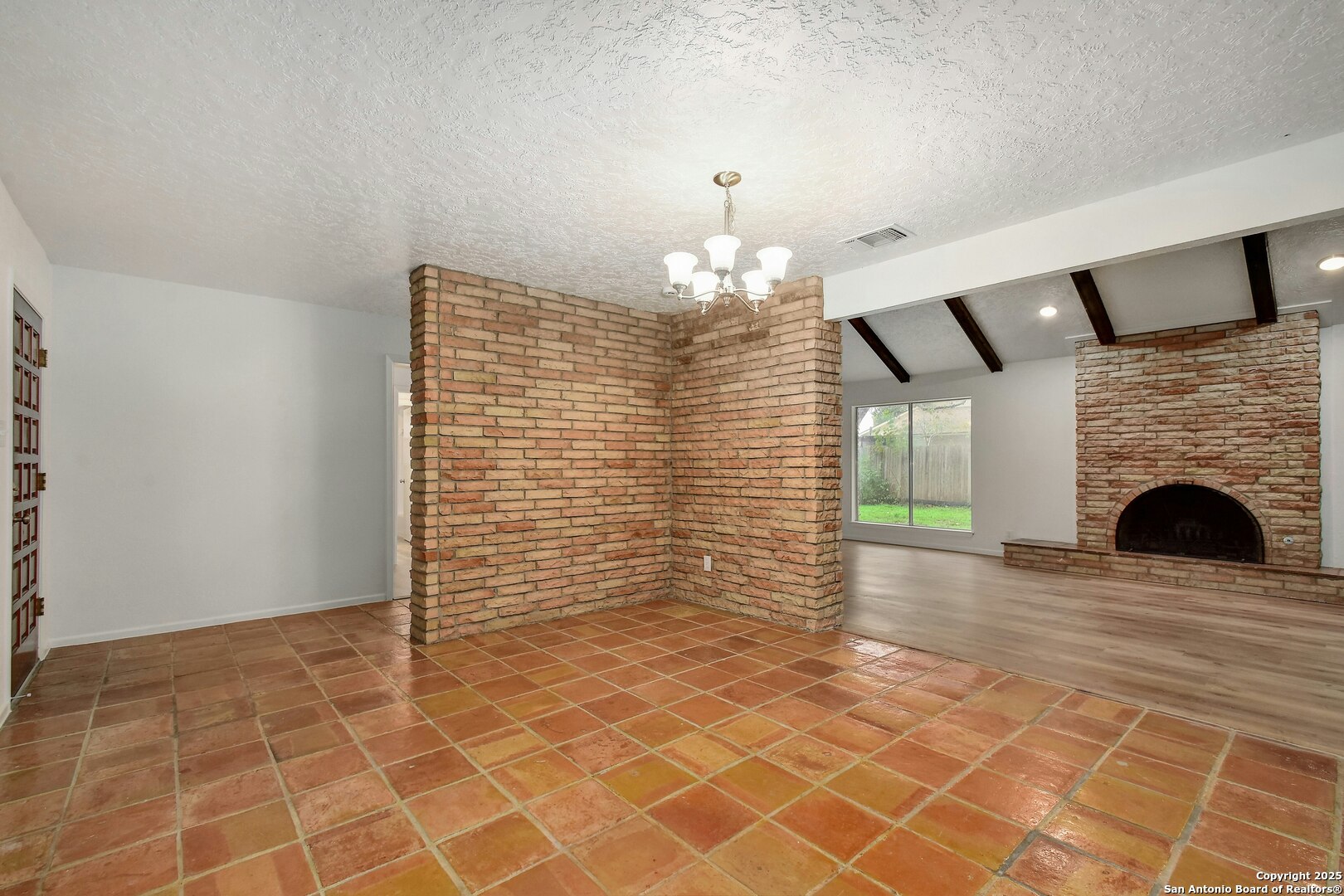 12611 chateau forest