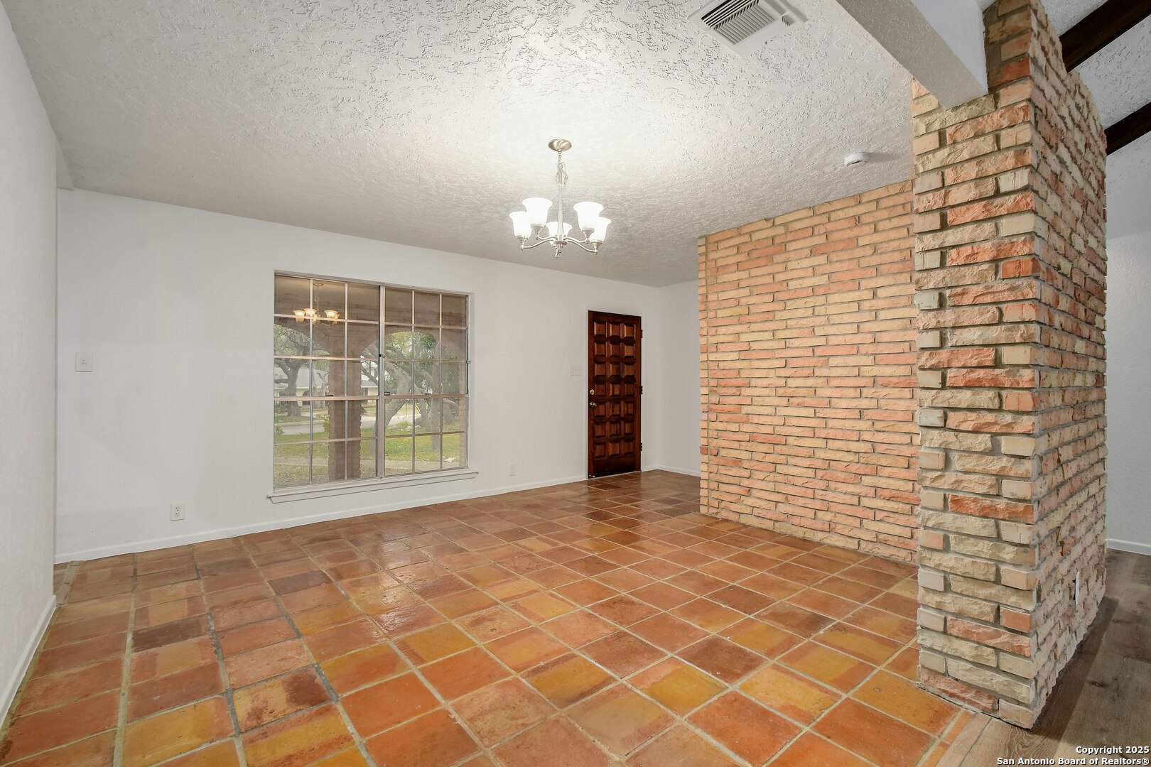 12611 chateau forest