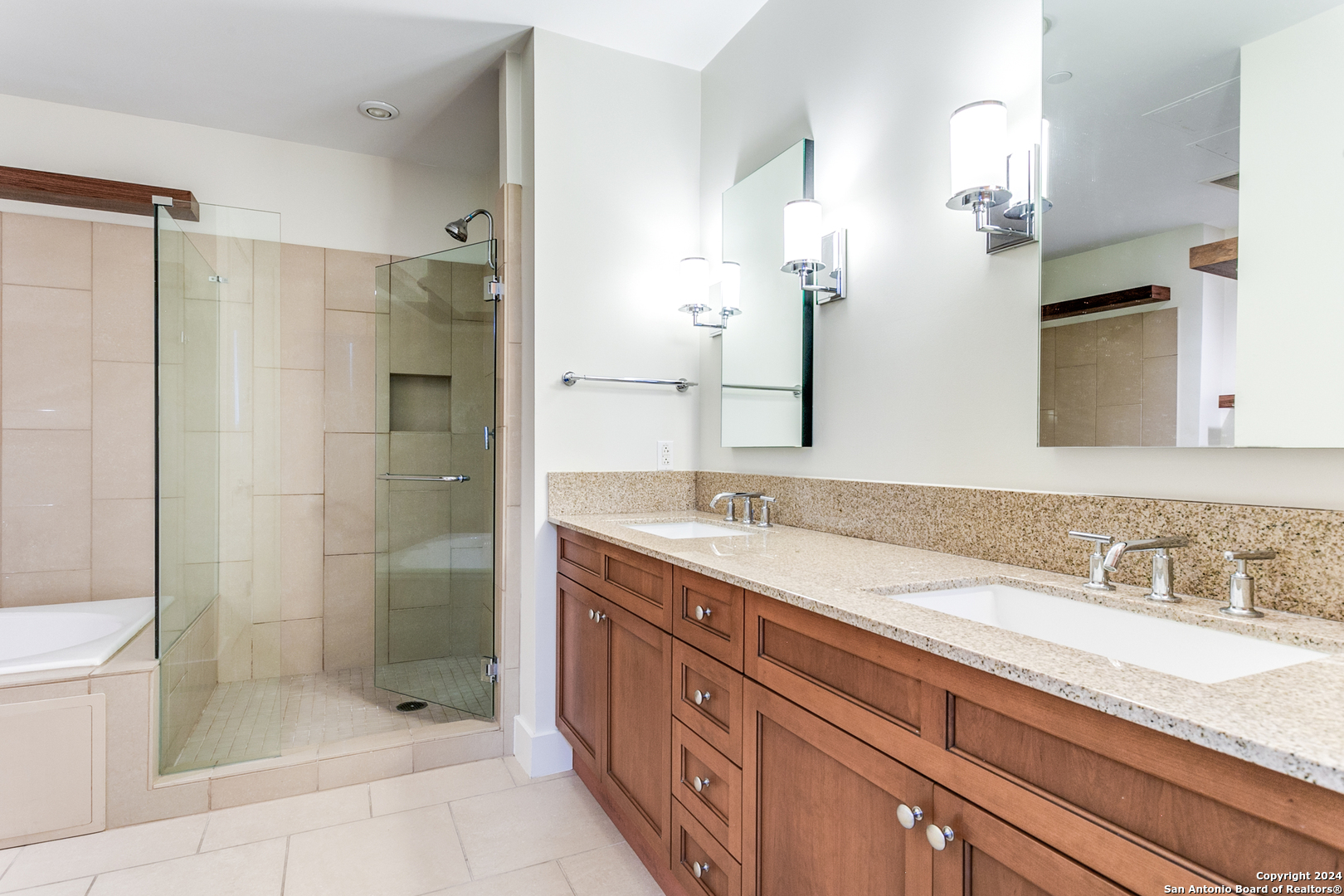 610 E MARKET ST 2507
