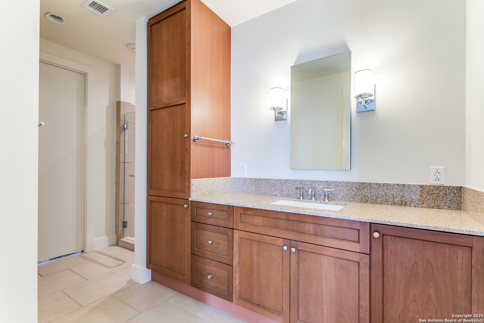 610 E MARKET ST 2507