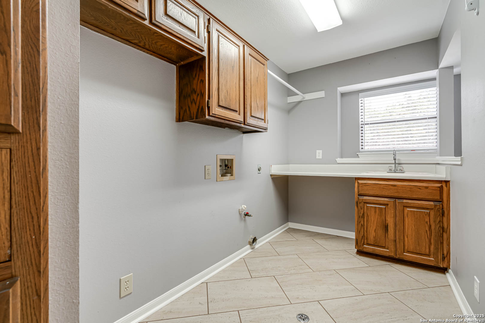 8743 PASEO OAKS