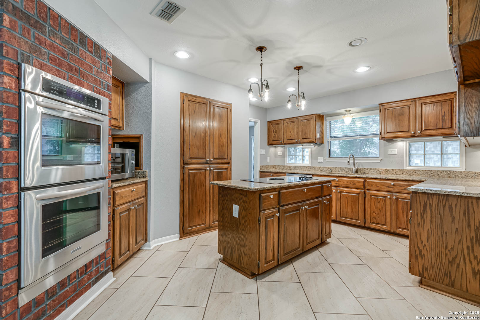 8743 PASEO OAKS