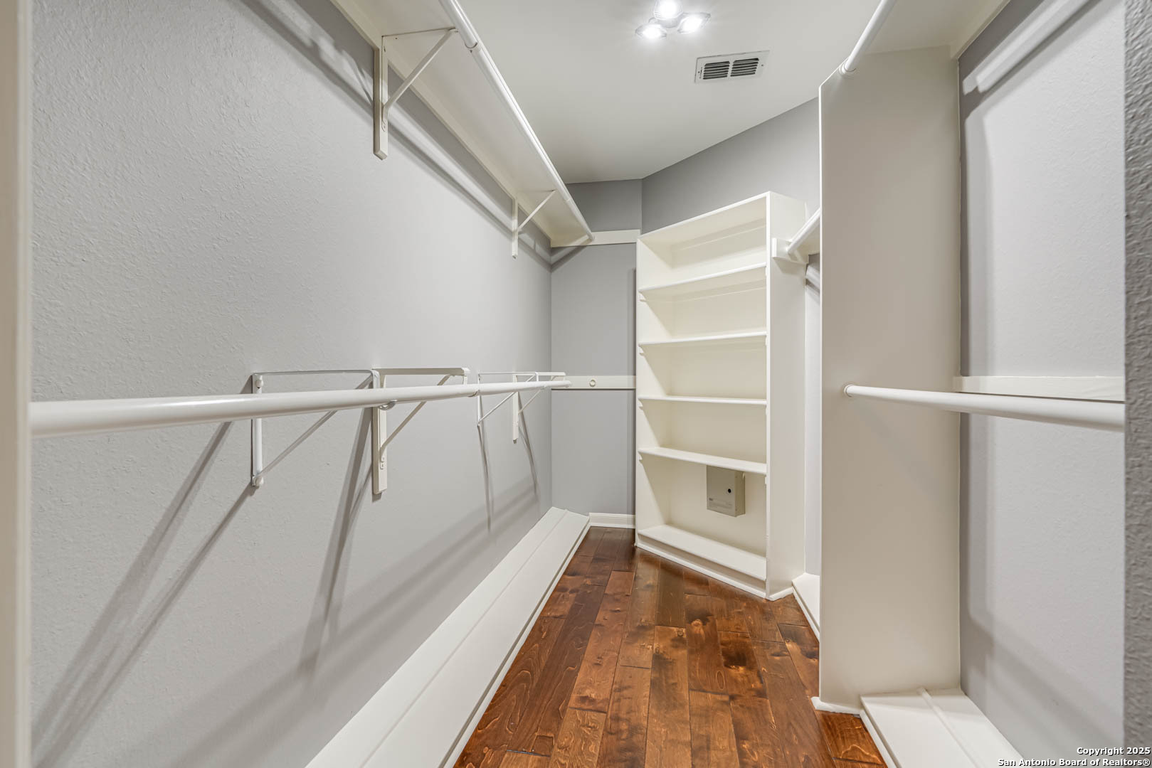 8743 PASEO OAKS