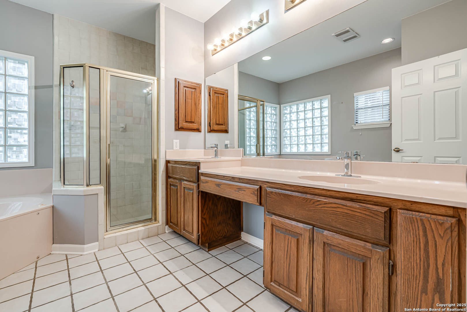 8743 PASEO OAKS