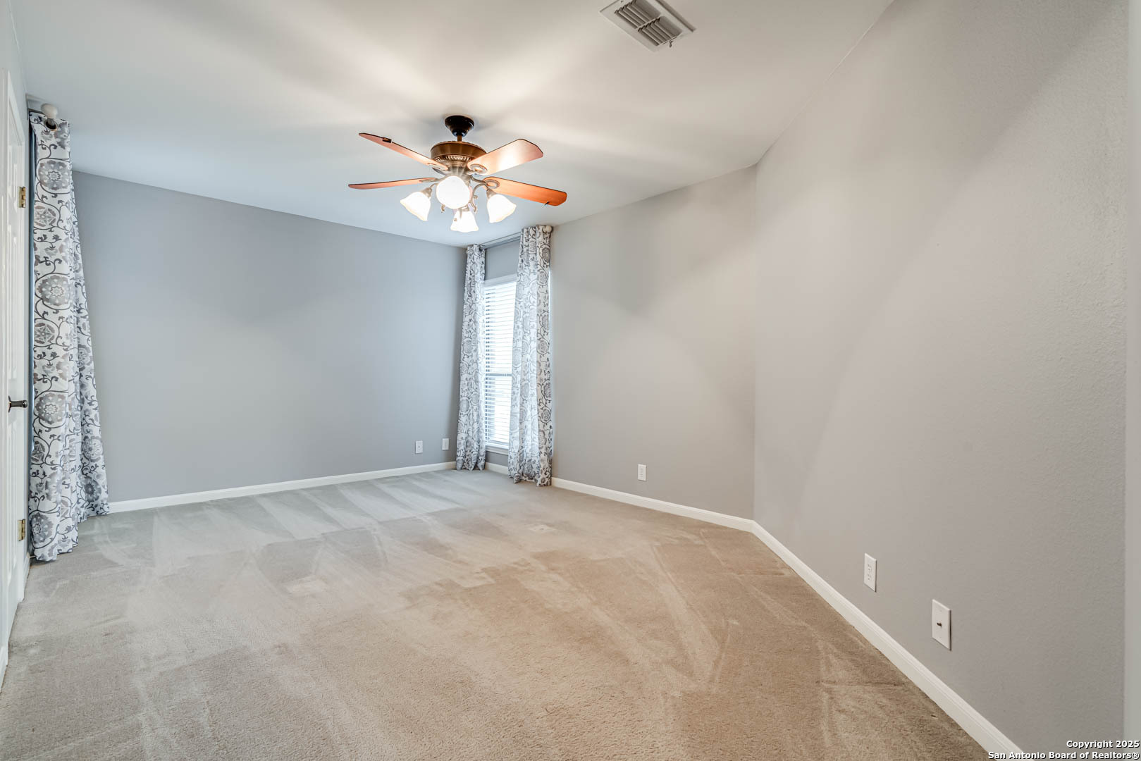 8743 PASEO OAKS