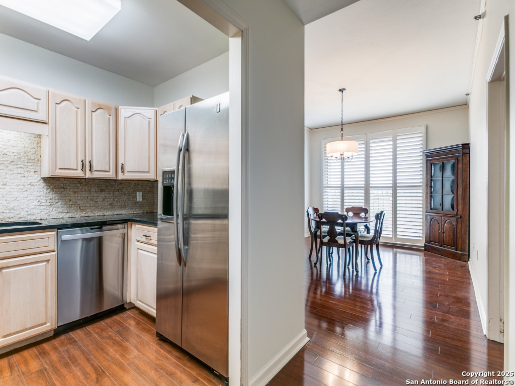 1 TOWERS PARK LN 416