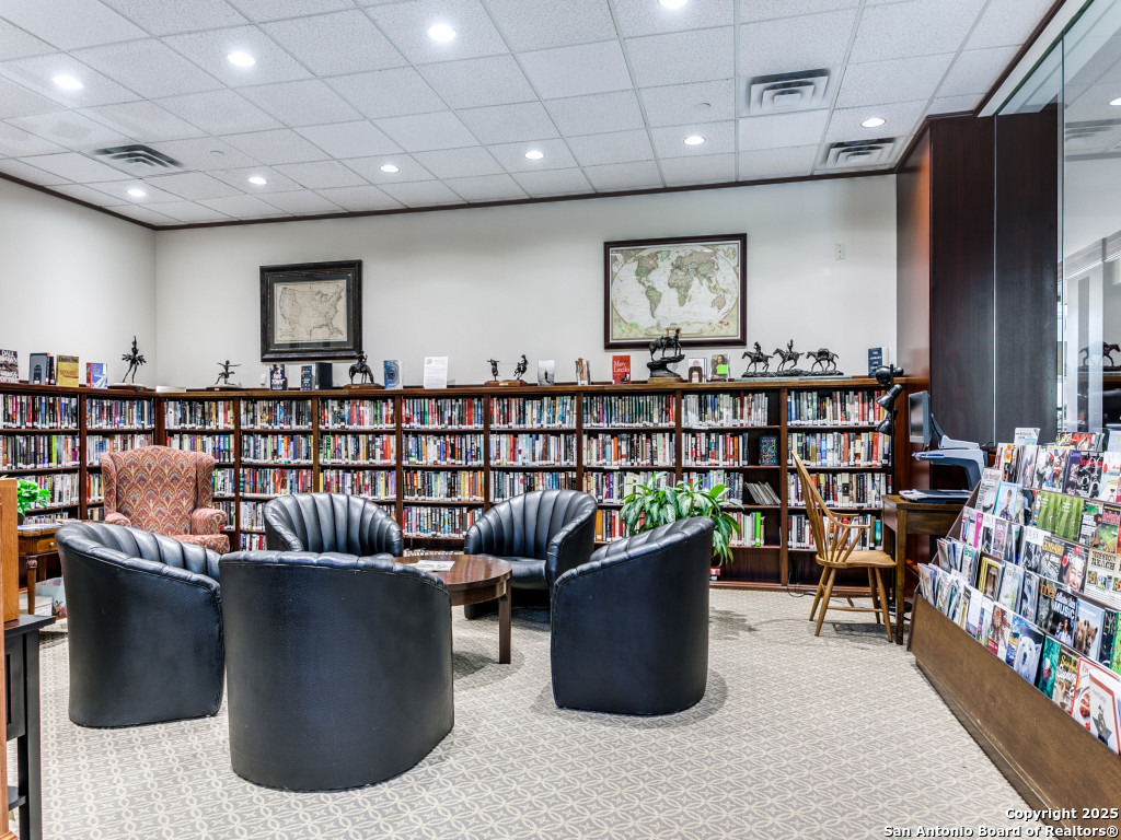 1 TOWERS PARK LN 416