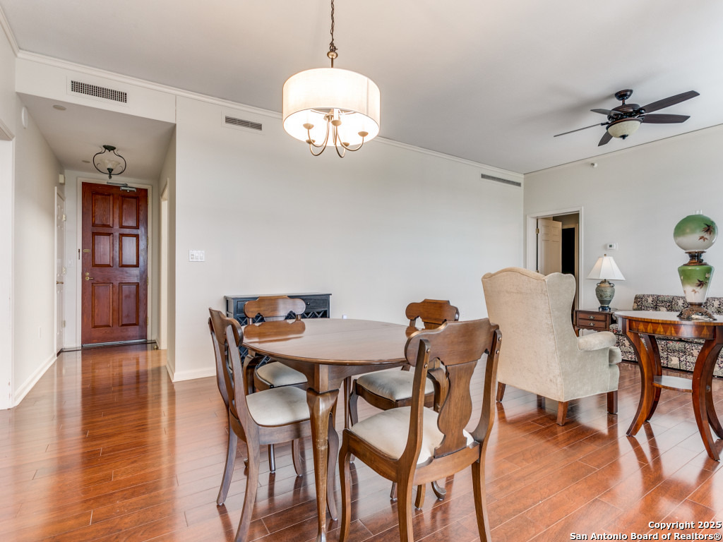 1 TOWERS PARK LN 416