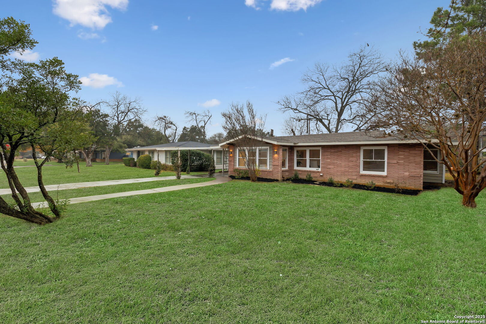 307 Ridgehaven Pl