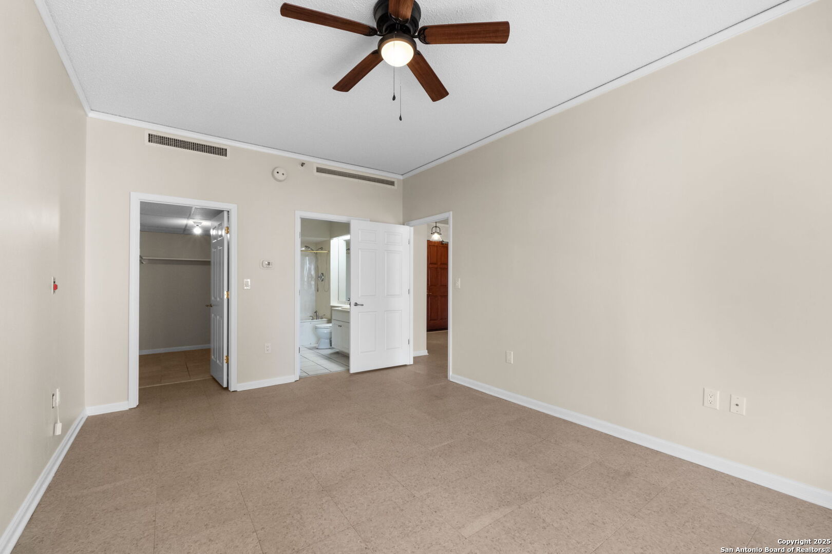 1 Towers Park Lane 813