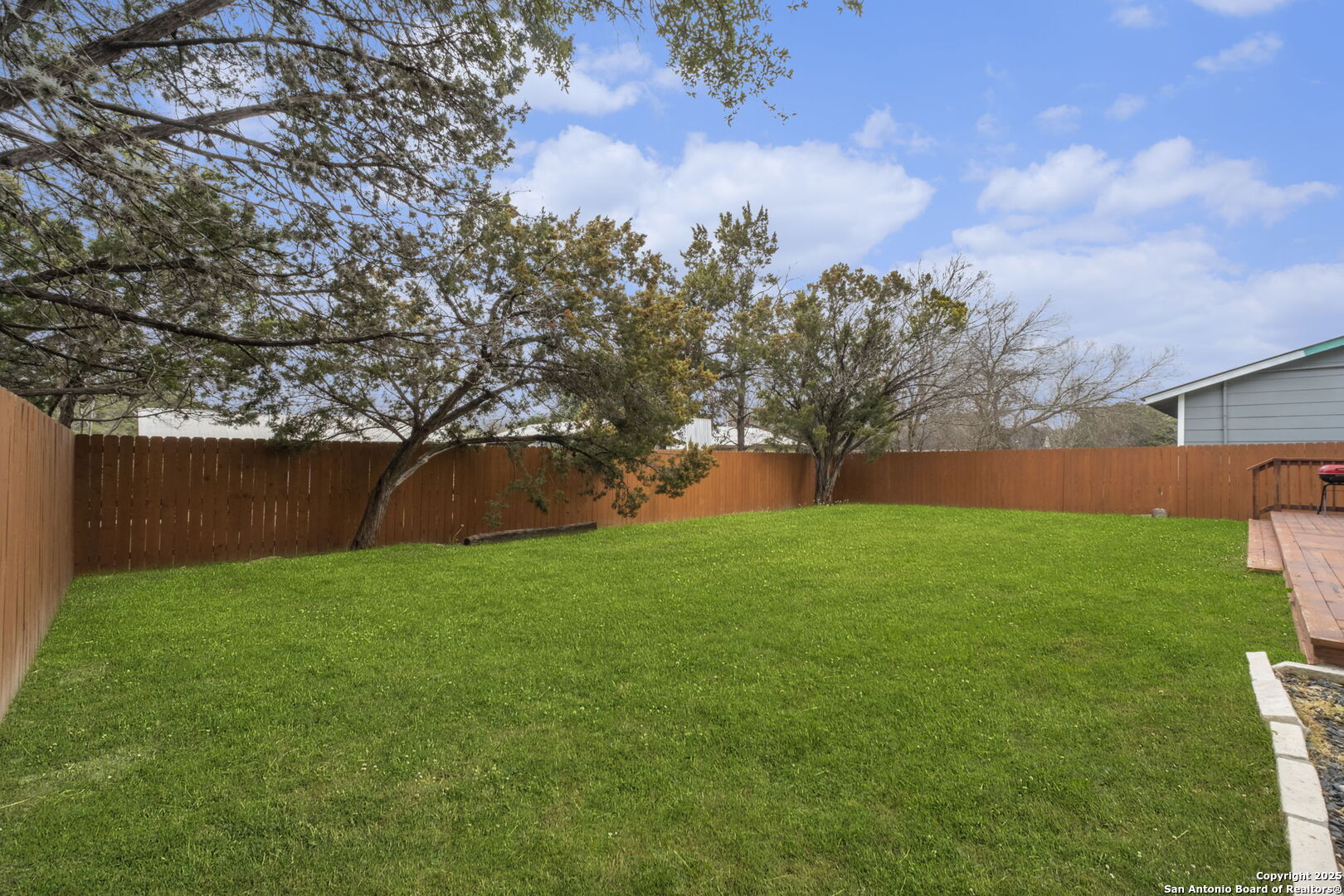 1680 LAKEVIEW DR