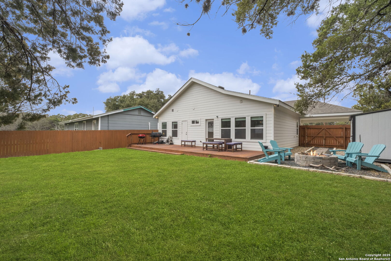 1680 LAKEVIEW DR