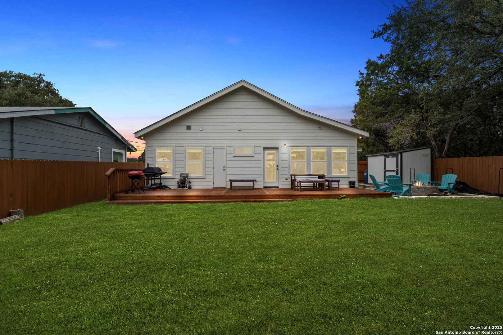 1680 LAKEVIEW DR