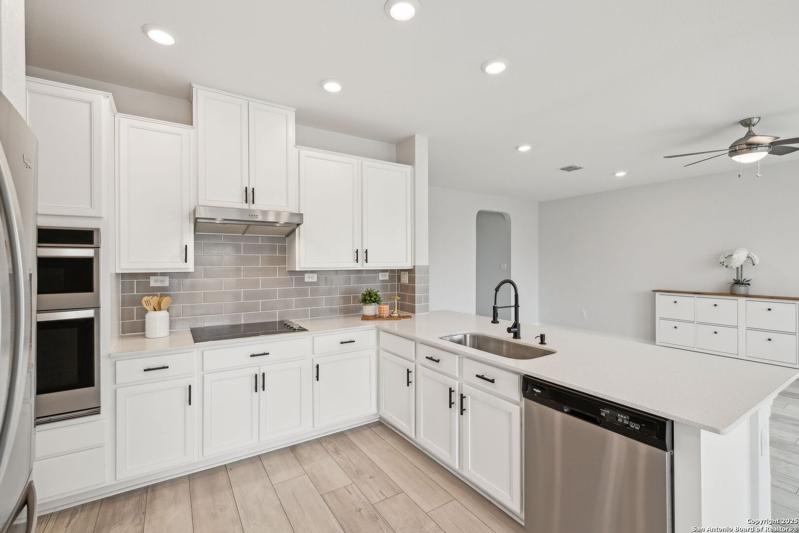 8330 Belgard Cv