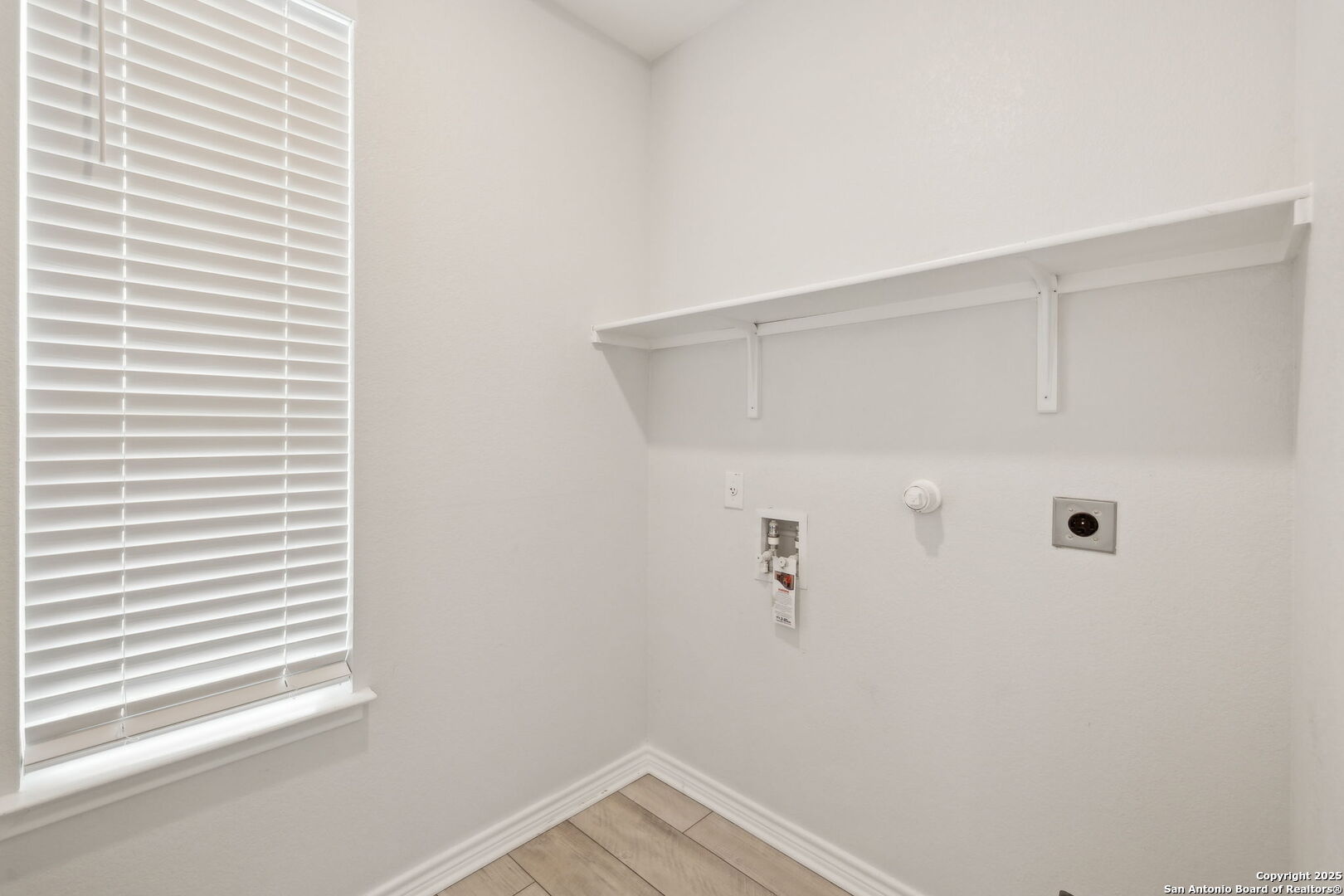 8330 Belgard Cv