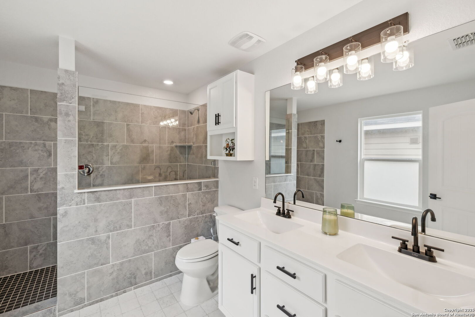 8330 Belgard Cv