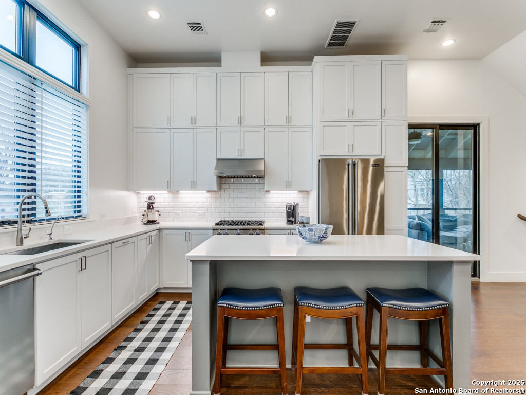 1226 S PRESA ST 108