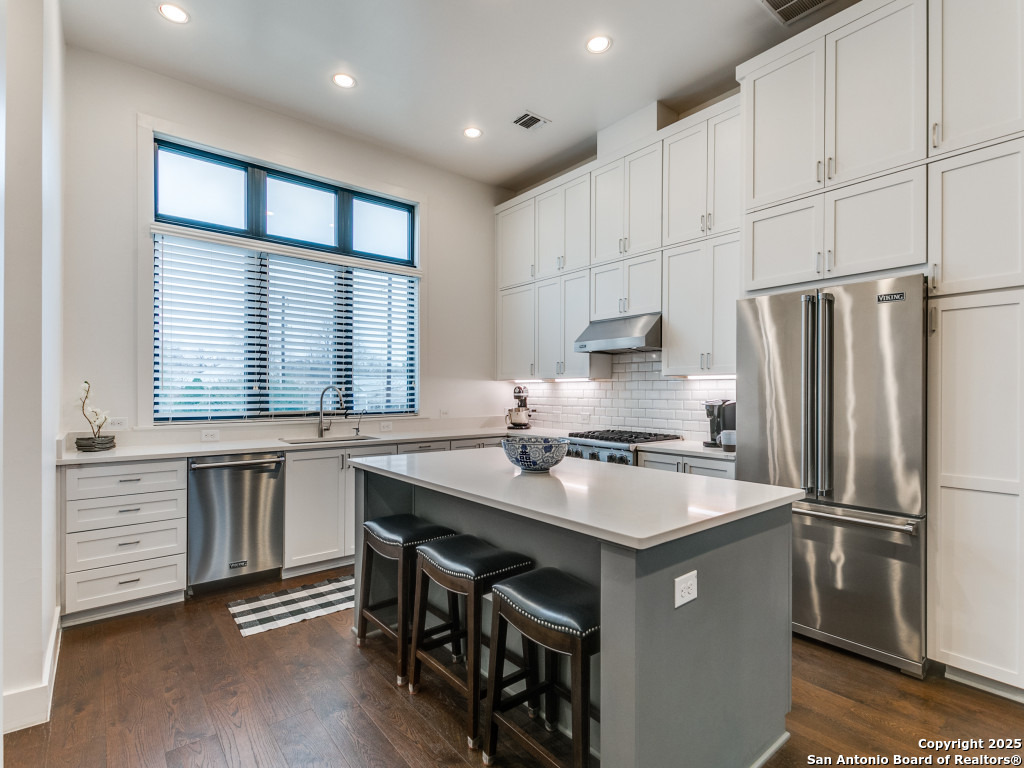 1226 S PRESA ST 108