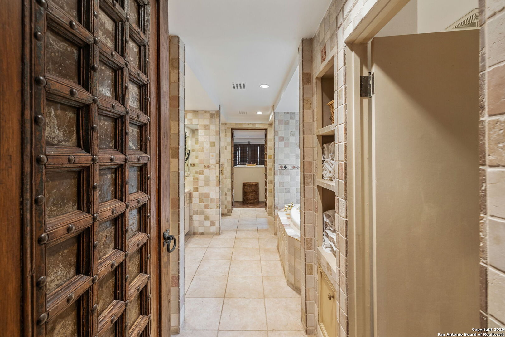 2214 Briarwood Dr